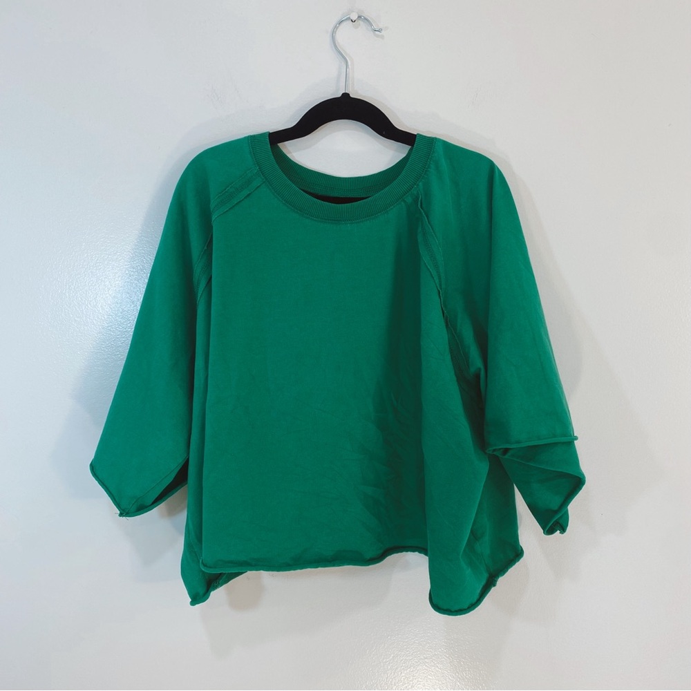 As Revival Move‎ With It Cropped Tee